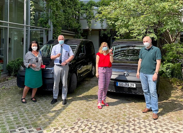 Zwei neue Palliativautos übergeben